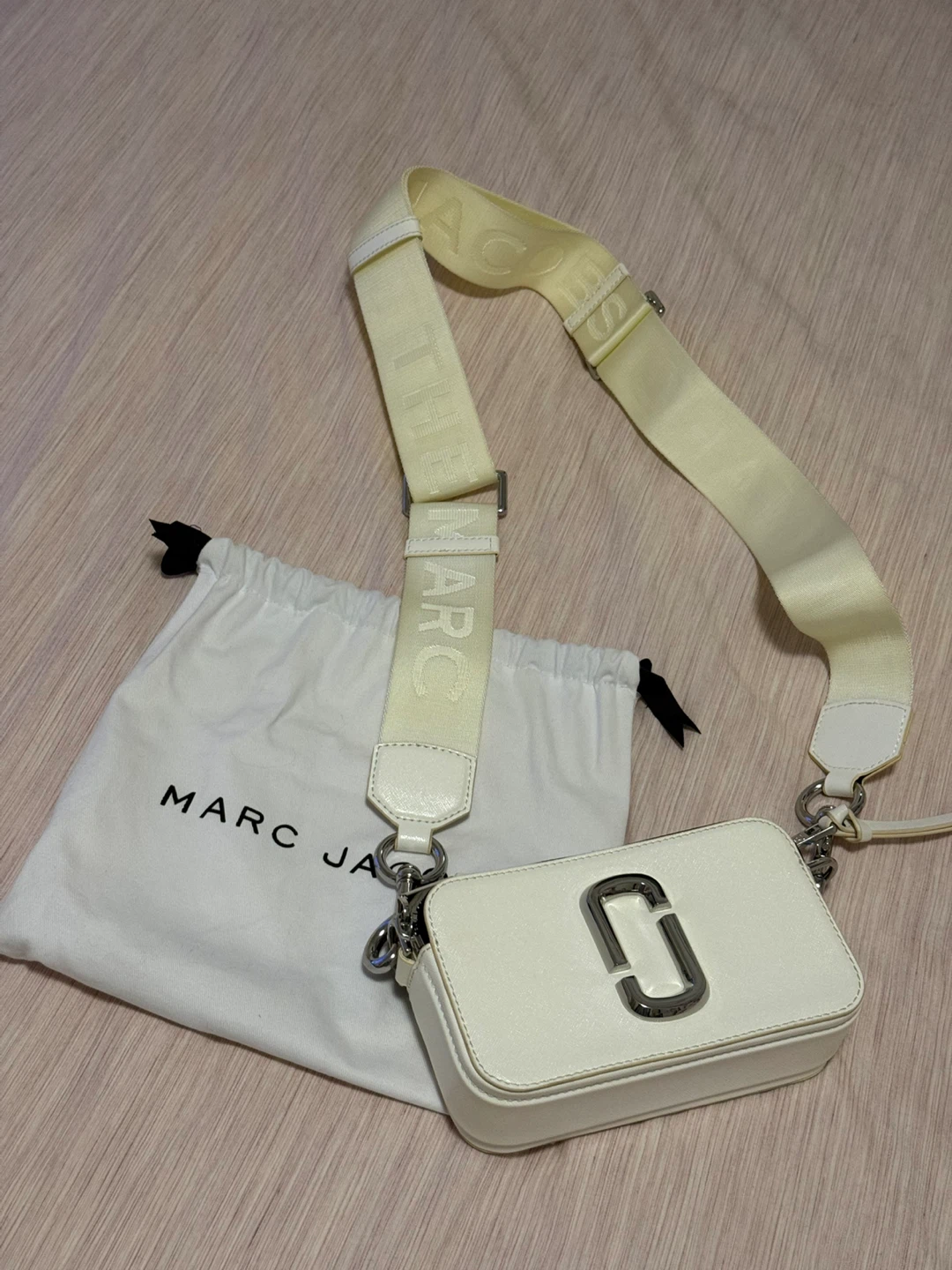Marc Jacobs Snapshot Camera Bag - White