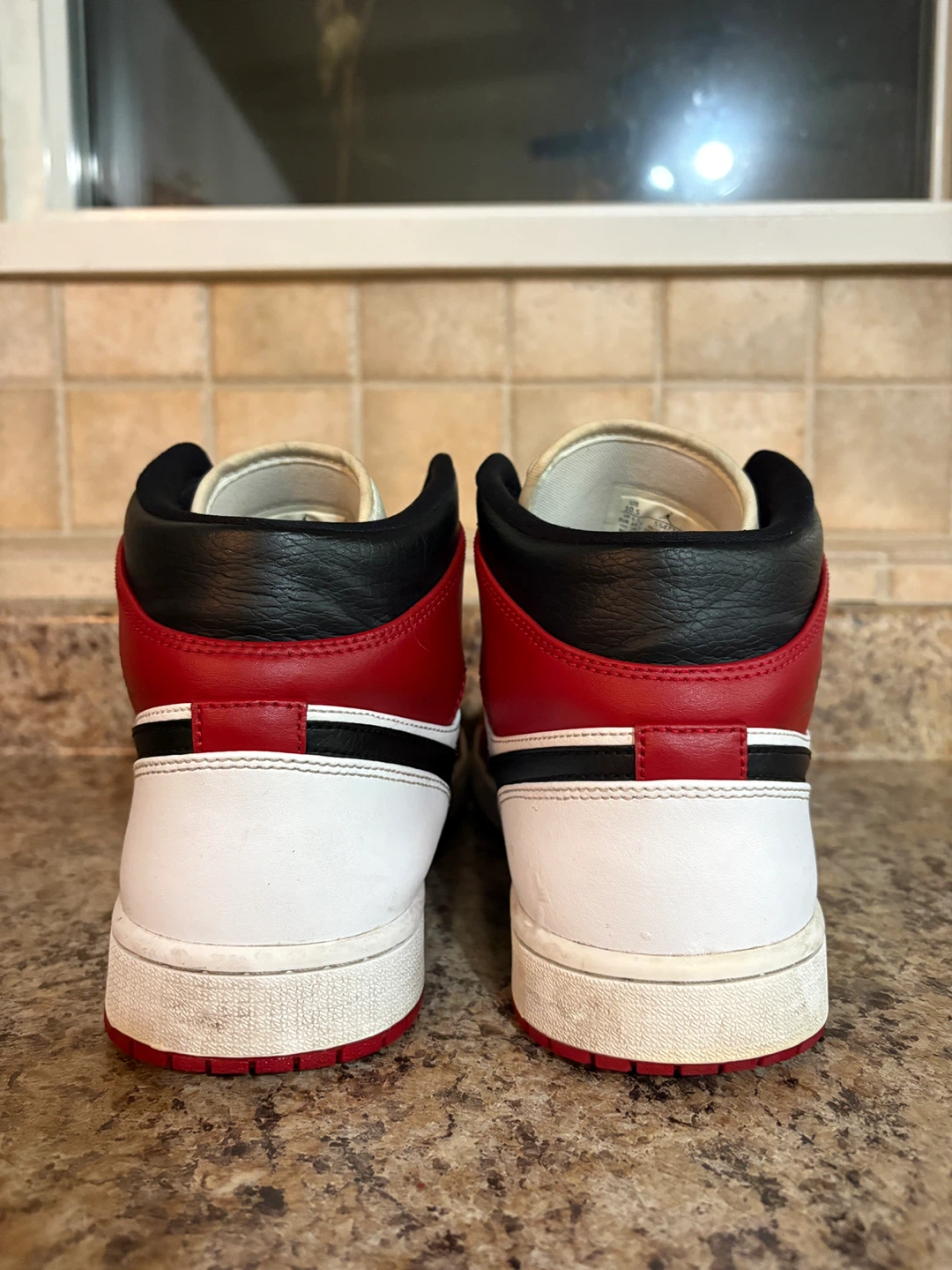Air Jordan 1 Mid Sneakers - photo 2