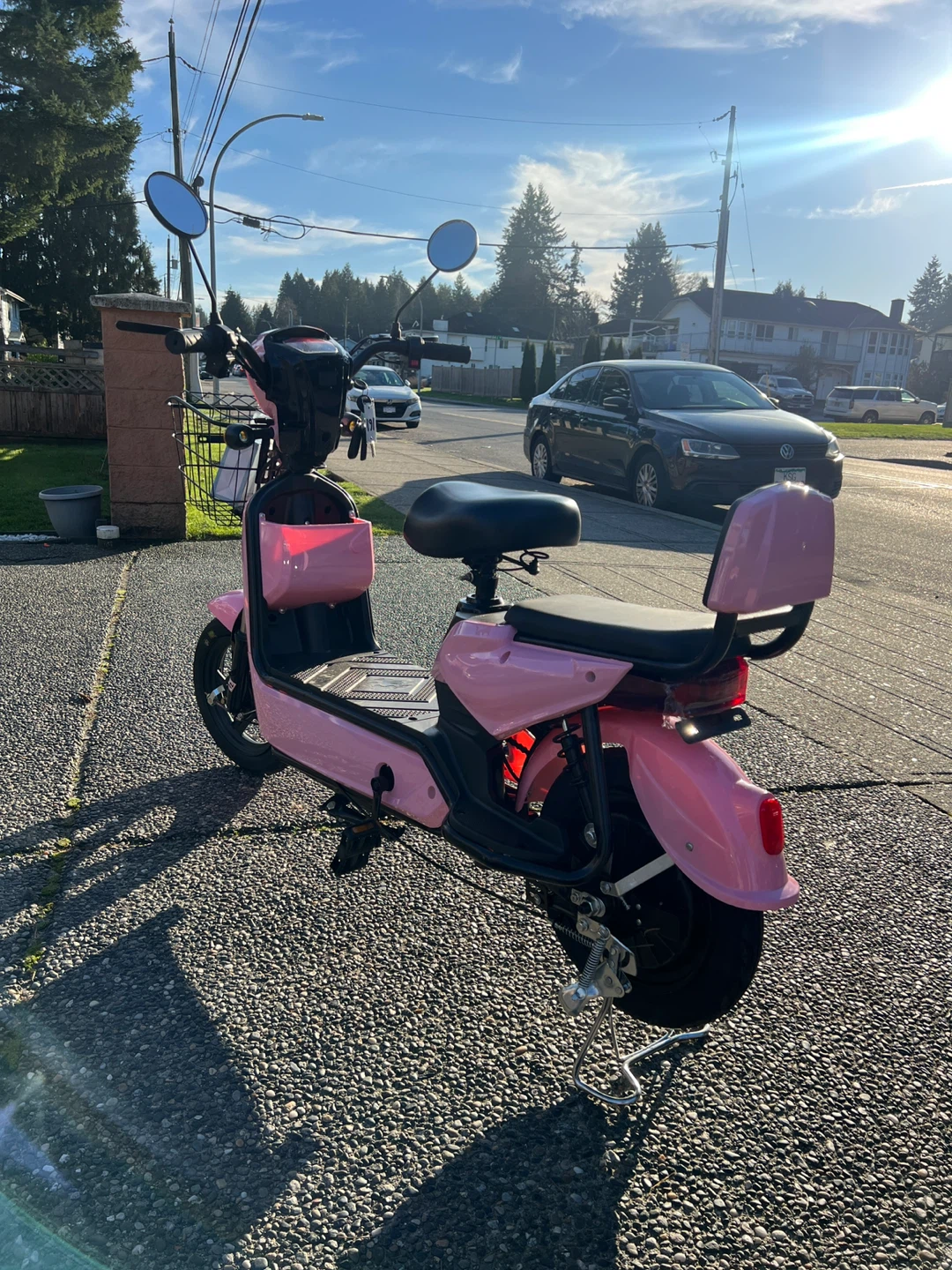 Pink Electric Scooter Moped - photo 3