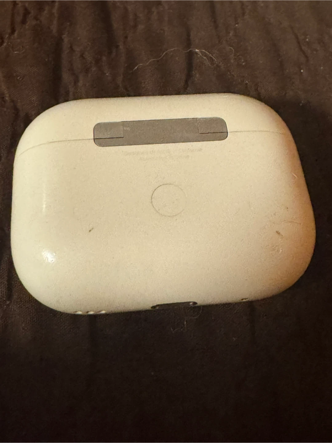 Apple AirPods Pro Charging Case - photo 4