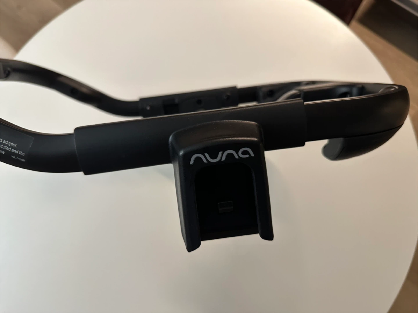 Selling a Nuna DEMI adapter in excellent condition. - photo 3