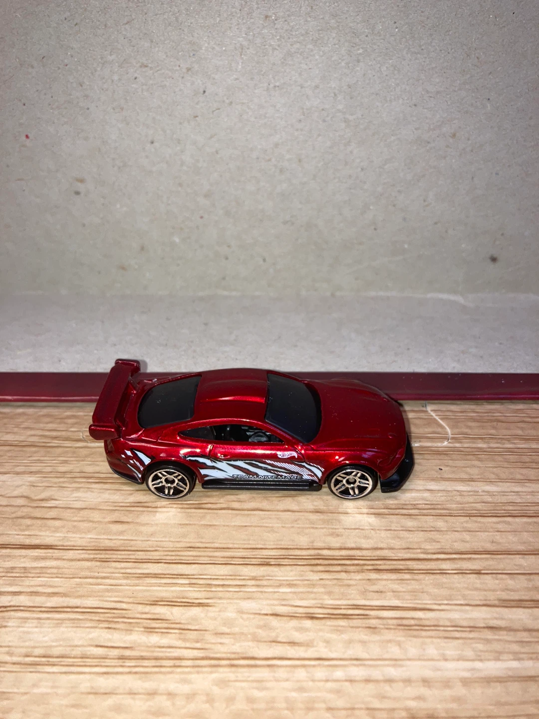 Hot Wheels Loose / Custom 18 Ford Mustang GT / Dark Red - photo 3