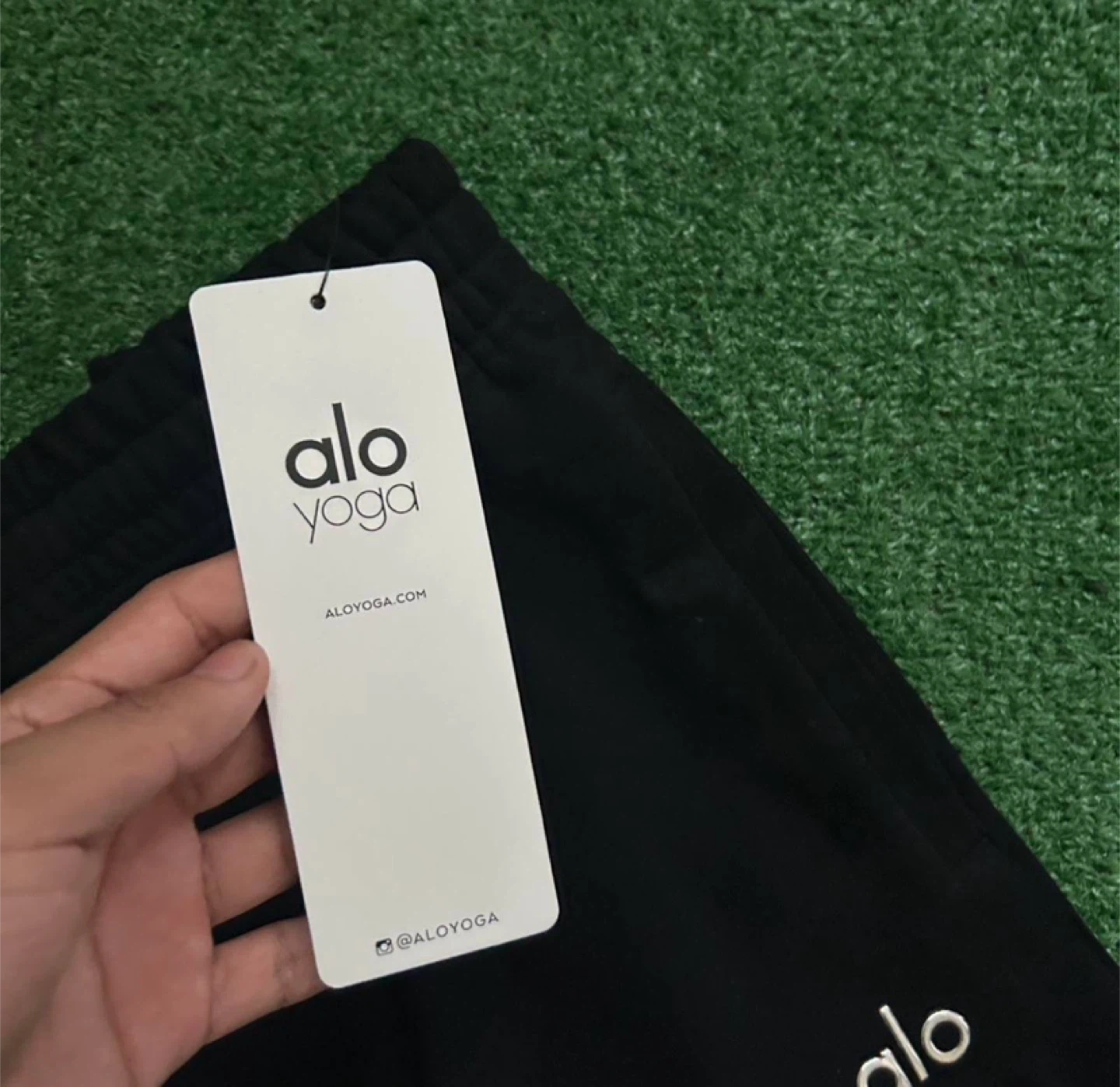 Alo Yoga Black Accolade Jogger Sweatpants - photo 2