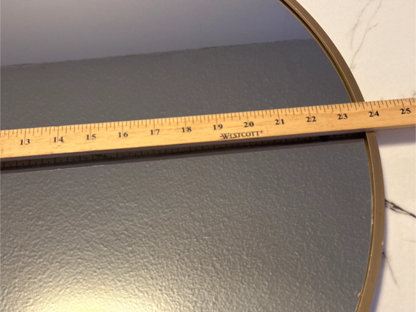🏆 24-Inch Diameter Gold Trimmed Round Mirror - photo 3