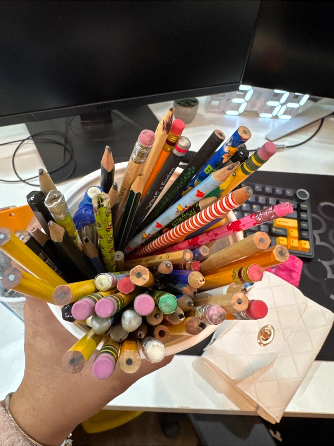 New and used Mixed lot of pencils 🏆