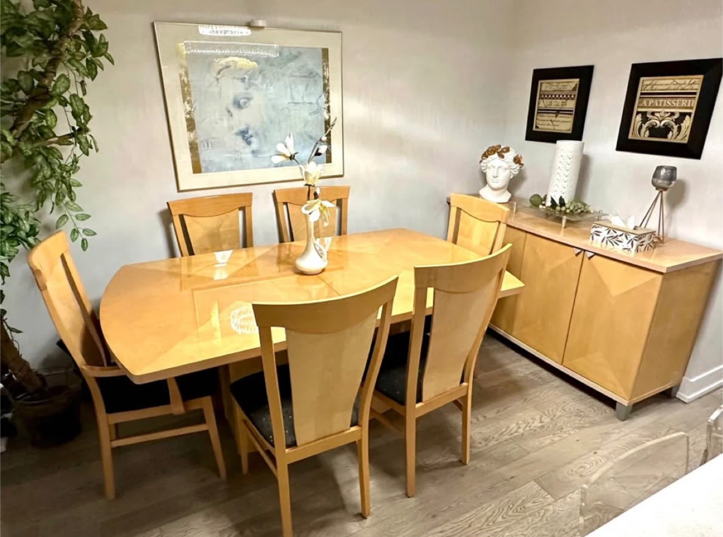 Dining Table and 6 Chairs Set & Matching Sideboard
