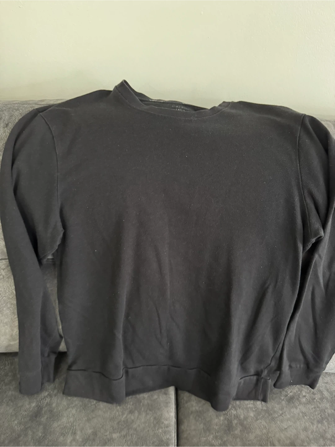 Calvin Klein Black Crew Neck Sweatshirt - Size L 🏆
