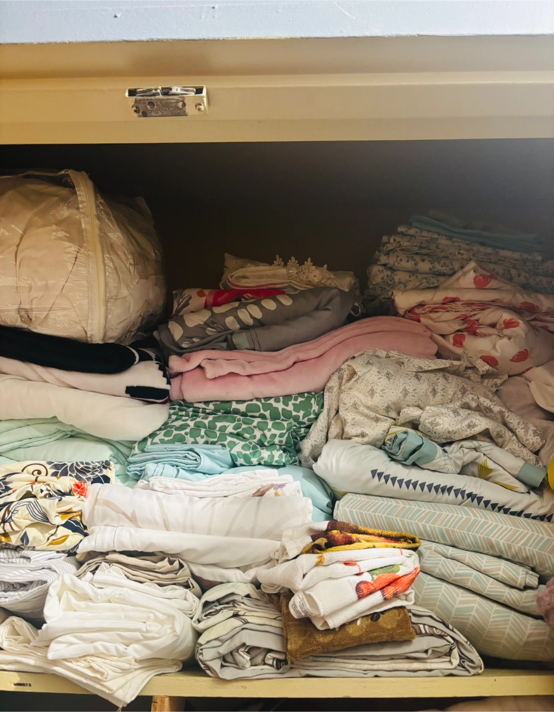 Assorted king size Bedding & Blankets. Lot - photo 2