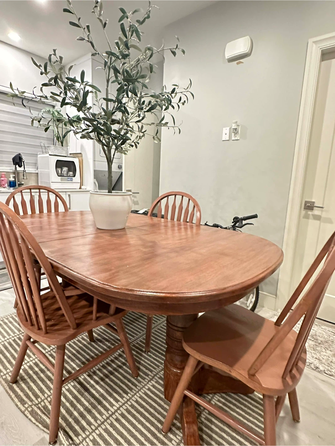 Spohn Extendable Oak Oval Solid Wood Dining Table - photo 2