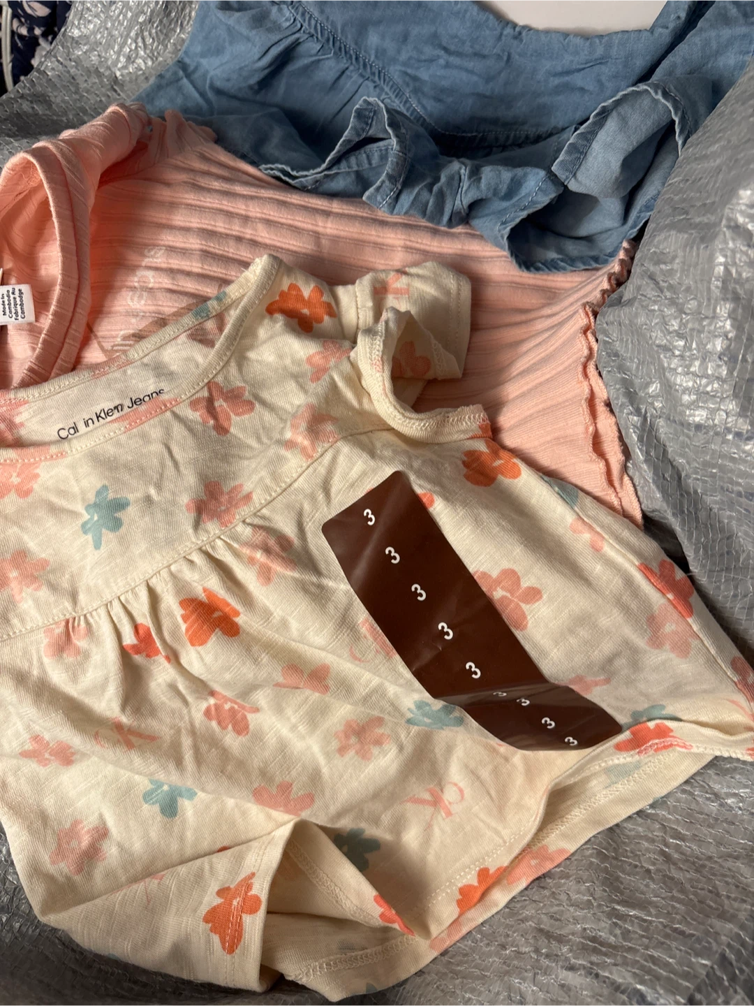 Calvin Klein Jeans 3-Piece Baby Girl Outfit - Size 3