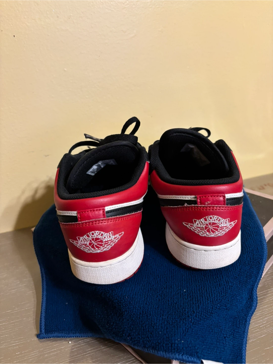 Air Jordan 1 Low SE 'True Blue' Sneakers - photo 3