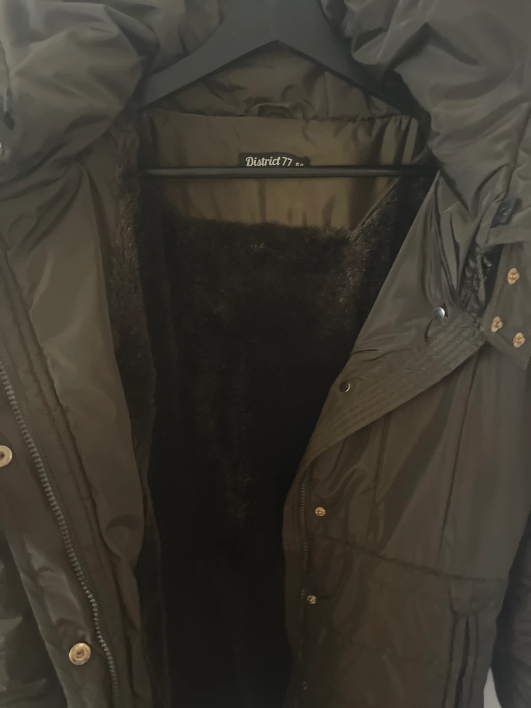 District 77 Puffer Coat - Olive Green - Size G/L - photo 2