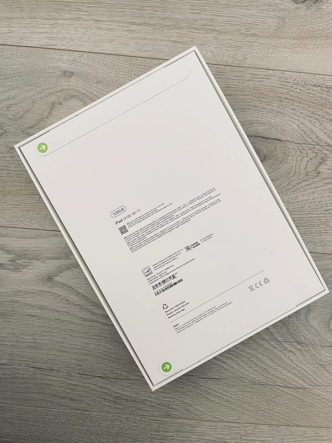 Brand new IPad 128gb - photo 2