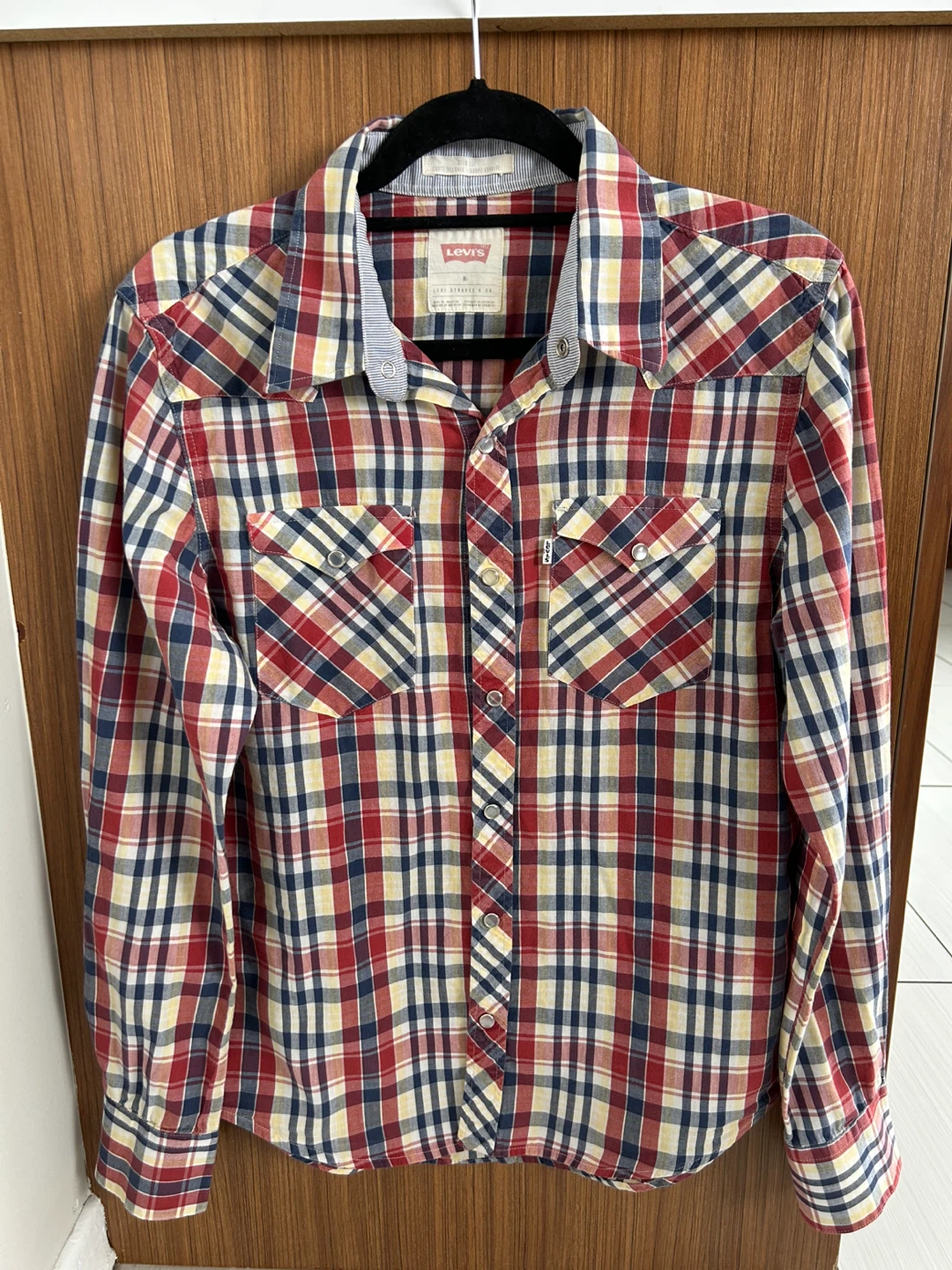 Levi’s men’s plaid shirt M - photo 2