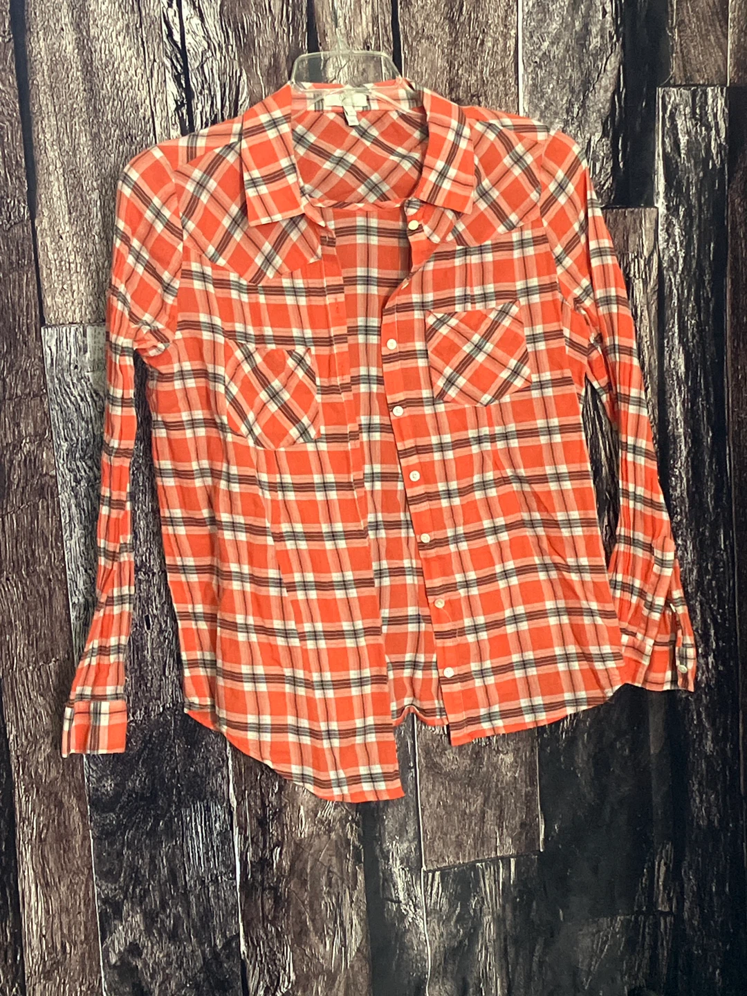 Women's Plaid Long Sleeve Button-Up Shirt