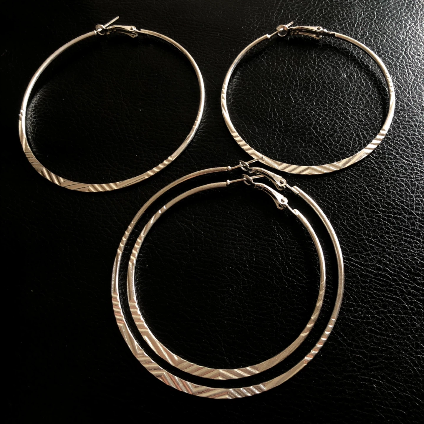 Silver Hoop Earrings Set - photo 3
