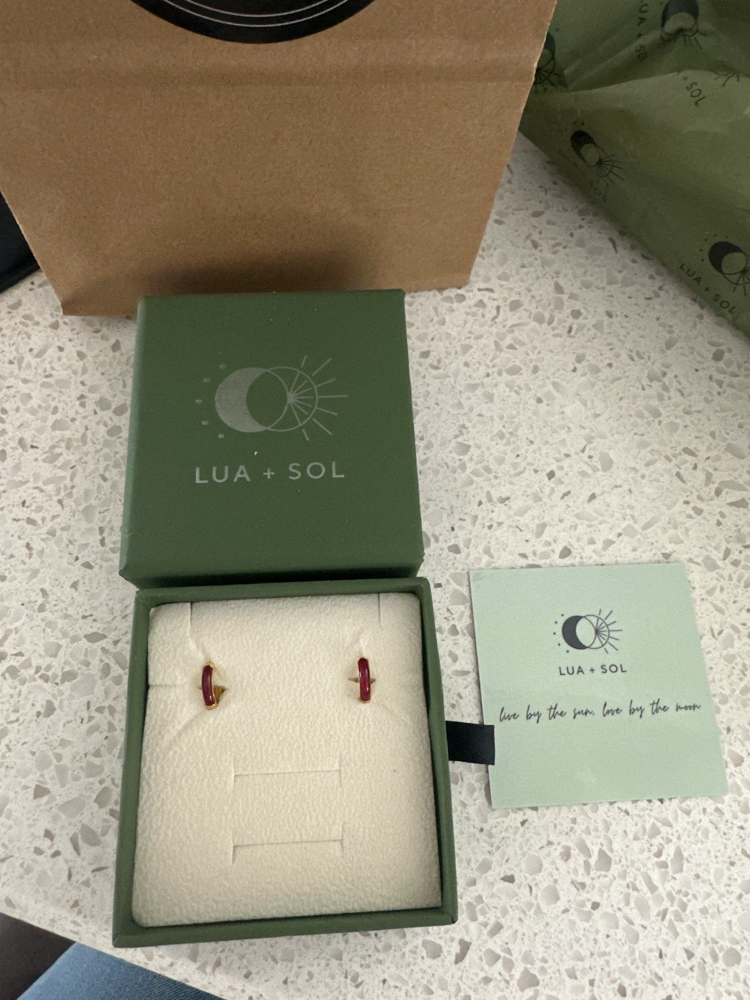 LUA + SOL Hoop Earrings - Burgundy