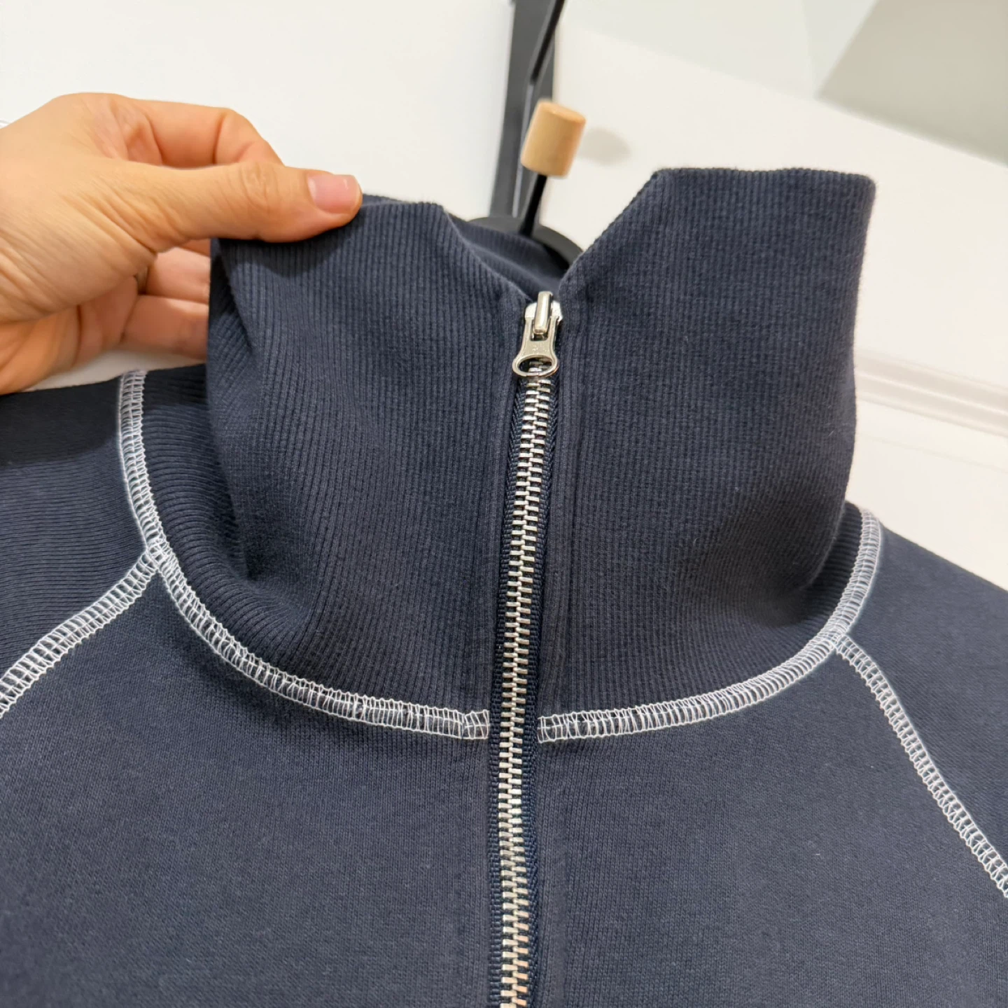 moving sale - Cropped Zip-Up Track Jacket - photo 3