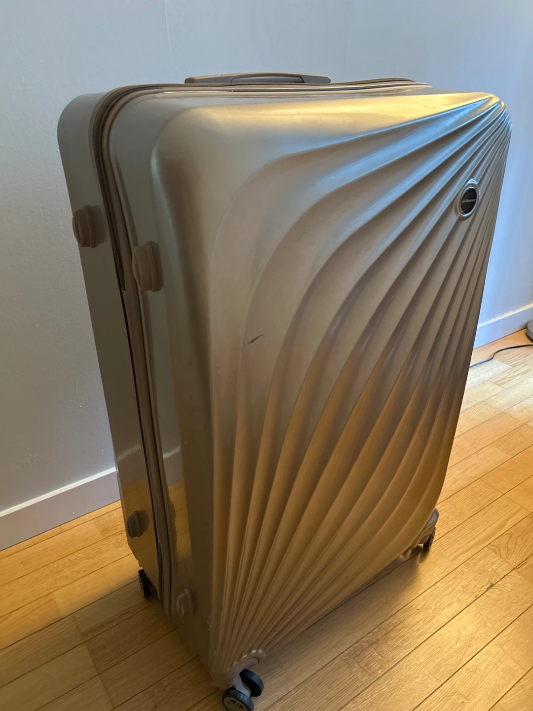 Gold Hardshell Luggage Suitcase - photo 2