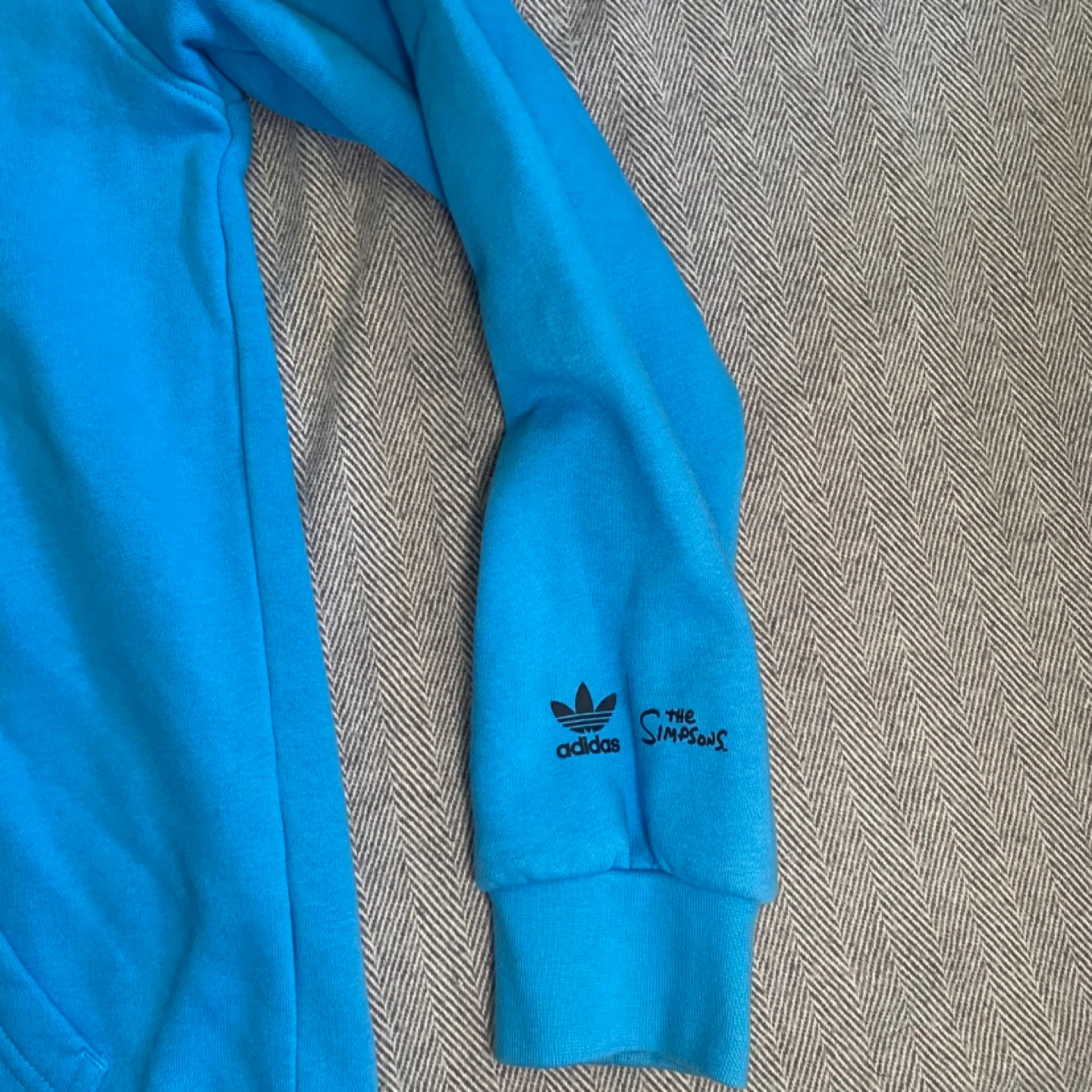 Adidas The Simpsons “squishee” Hoodie- M - photo 3