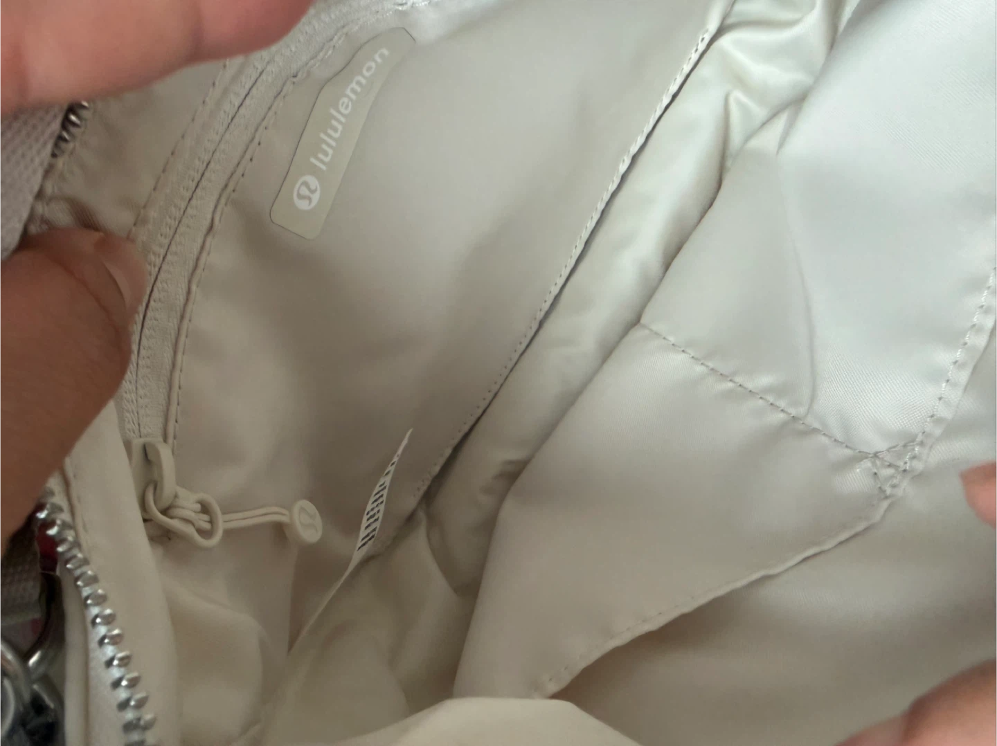 Lululemon City Essentials Small Shoulder Bag - White - photo 4