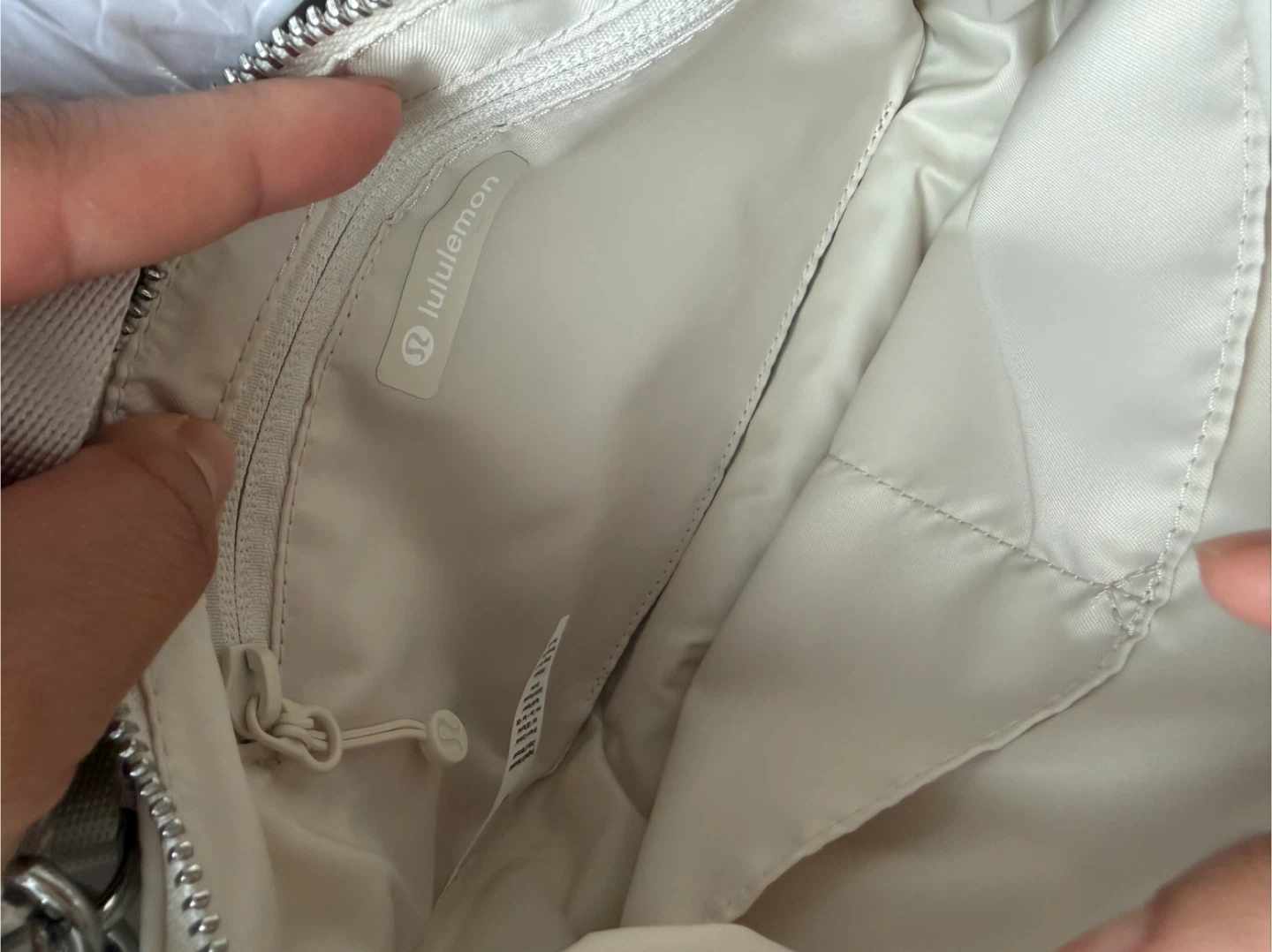 Lululemon City Essentials Small Shoulder Bag - White - photo 5