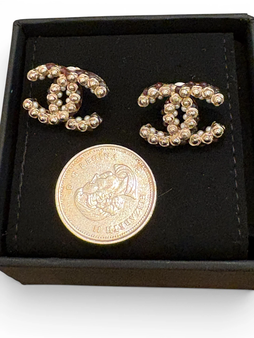 Chanel CC Pearl Stud Earrings Vintage - photo 4