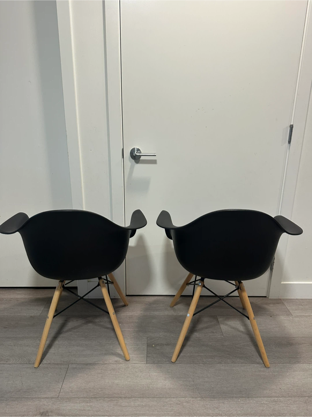 Like new 2 chairs - photo 4