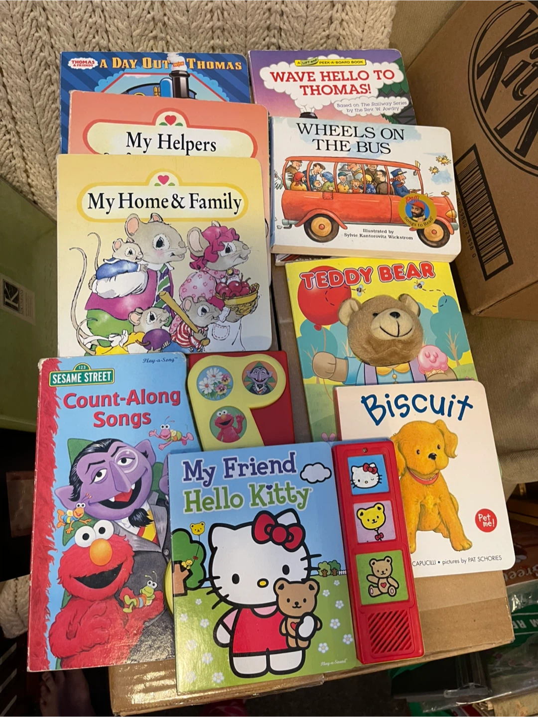 Bundle of 7 Children's Board Books 🏆