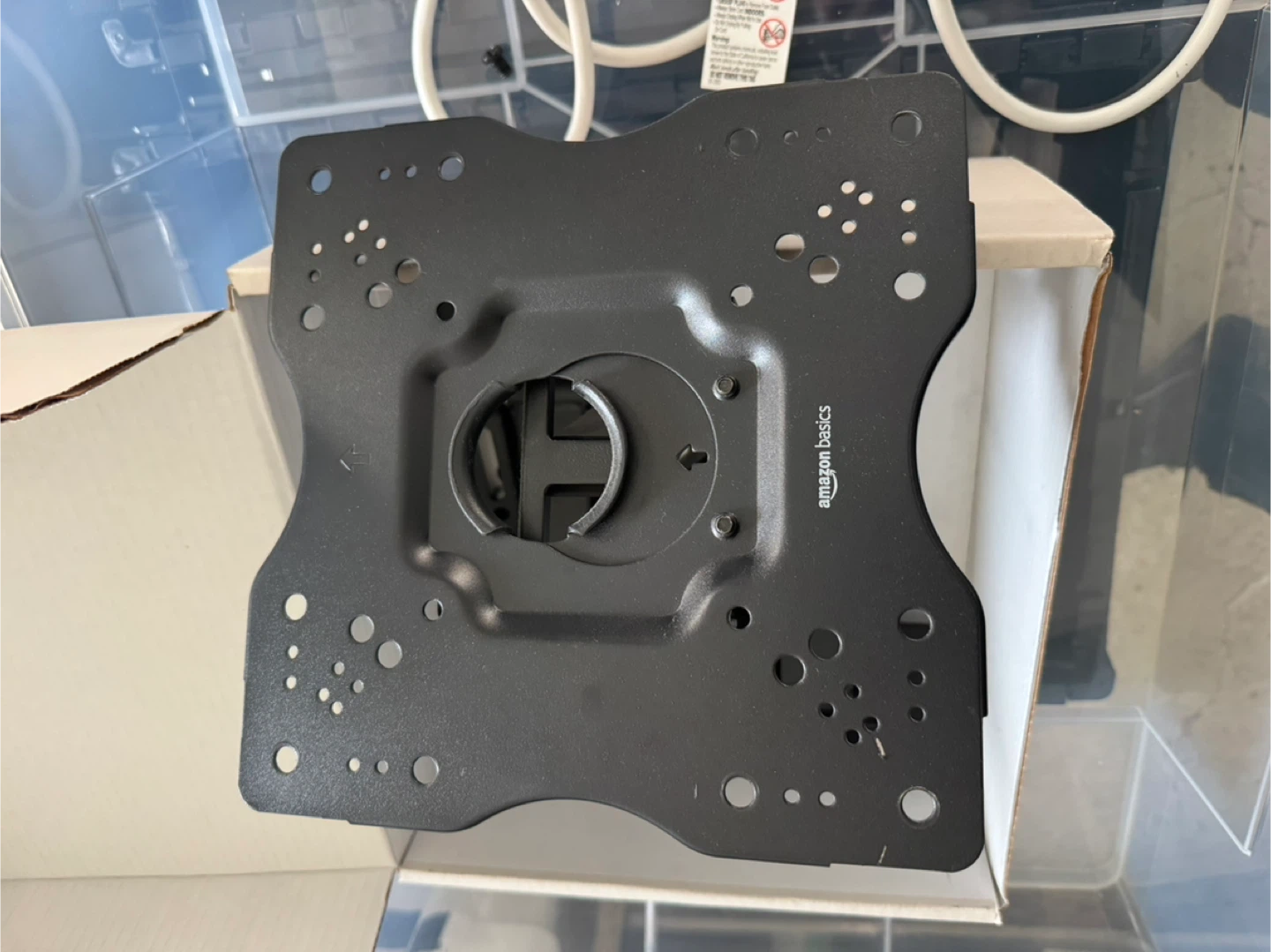 TV Wall Mount Bracket - Amazon Basics