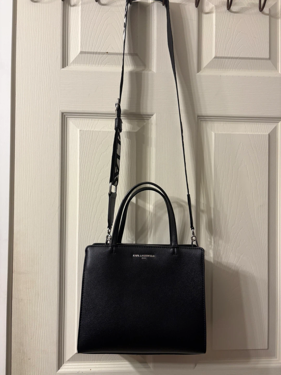 Karl Lagerfeld Black Shoulder Bag - photo 2