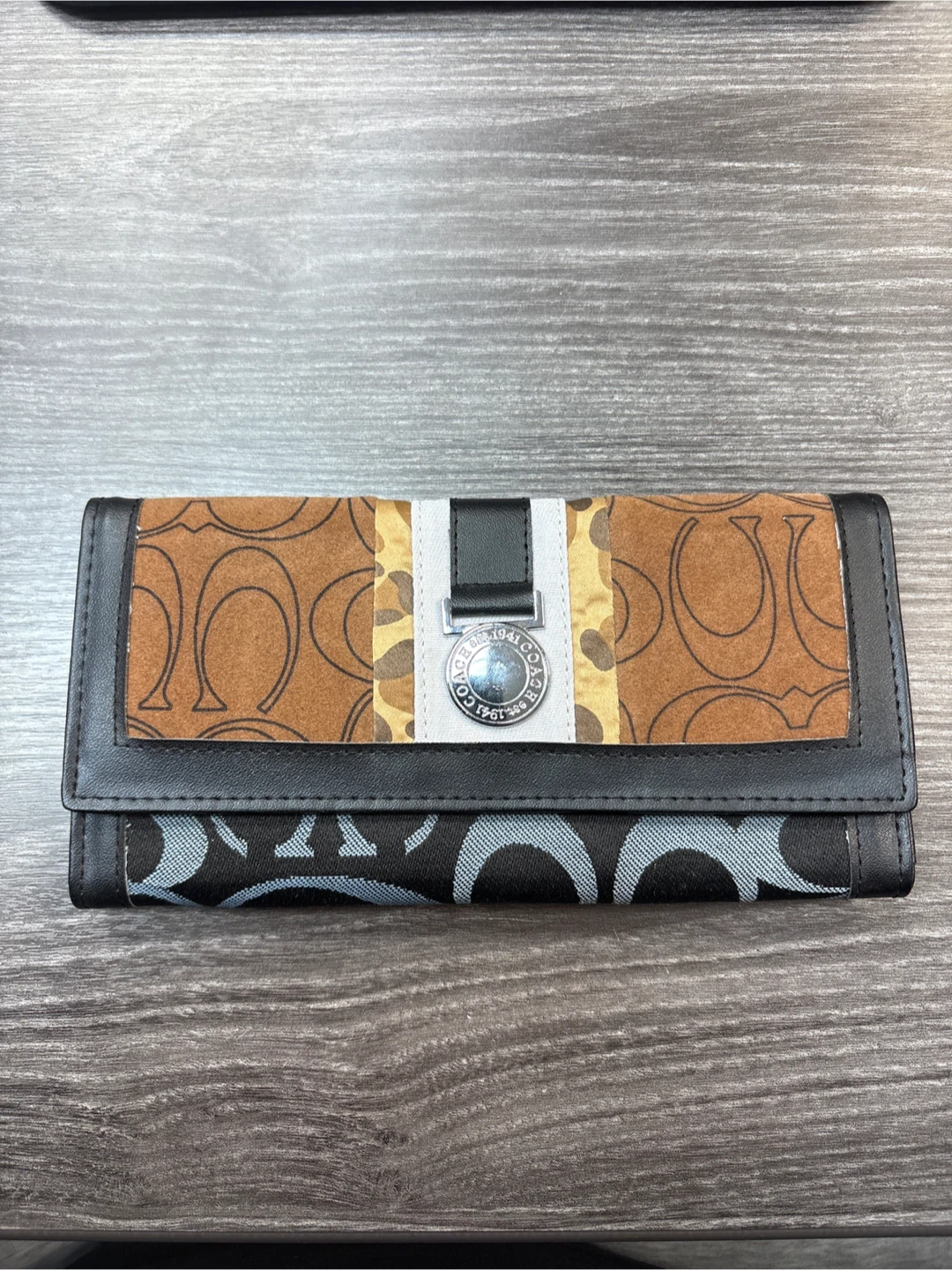 14.99 !!!Brand new Coach Signature Wallet