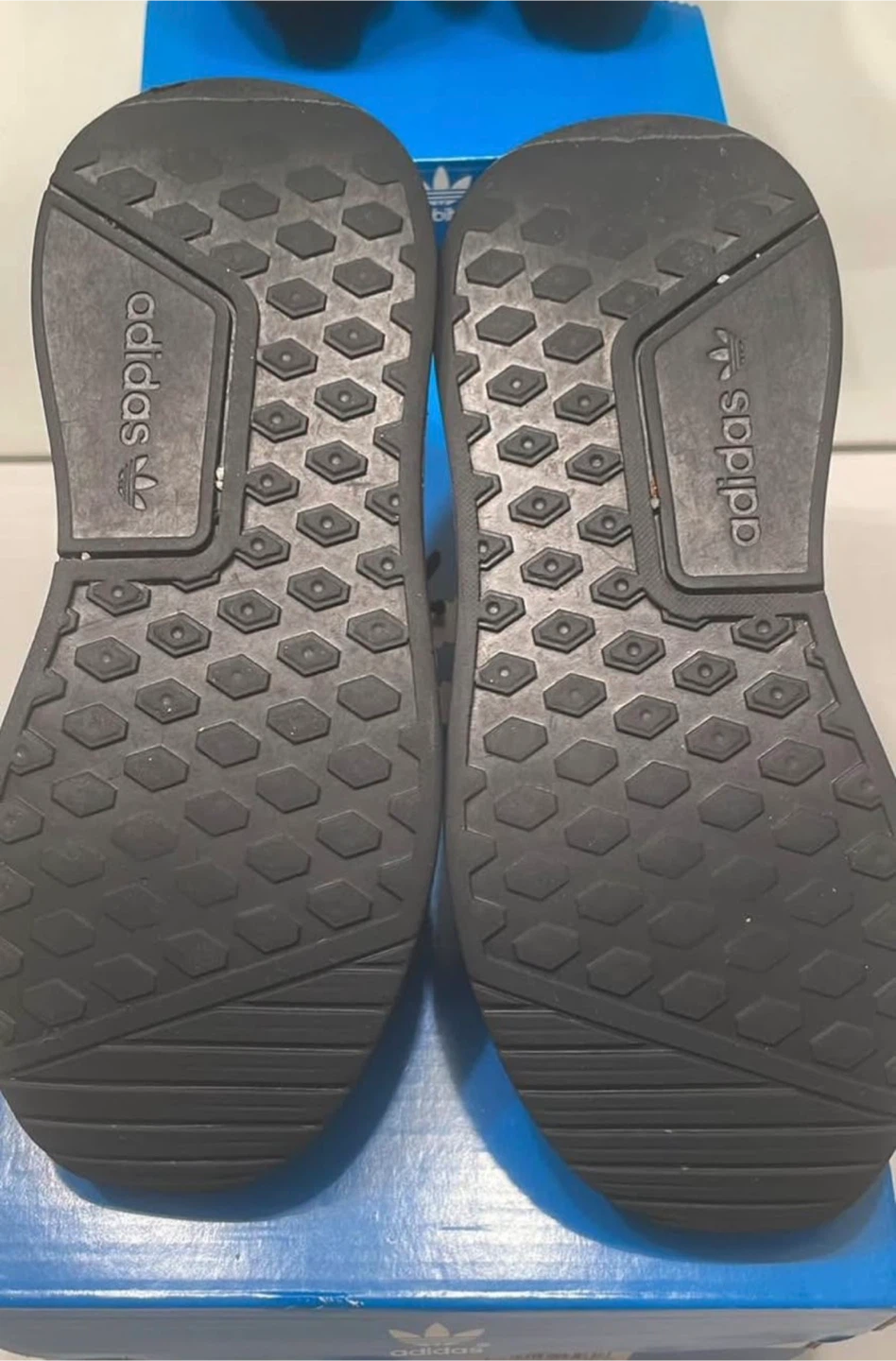 Adidas runners Size Y2 - photo 2