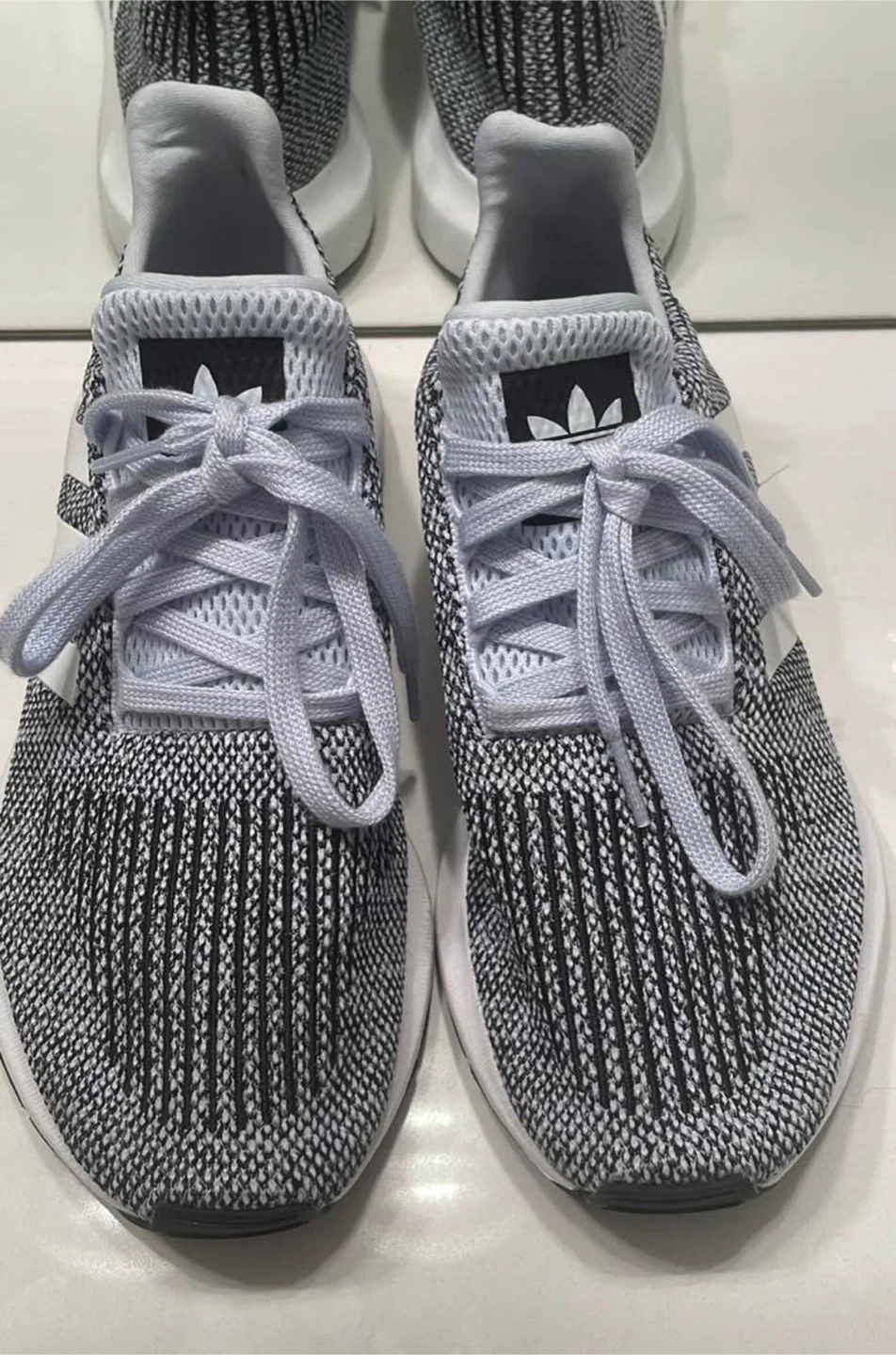 Adidas Swift Run Shoes W7/Y6