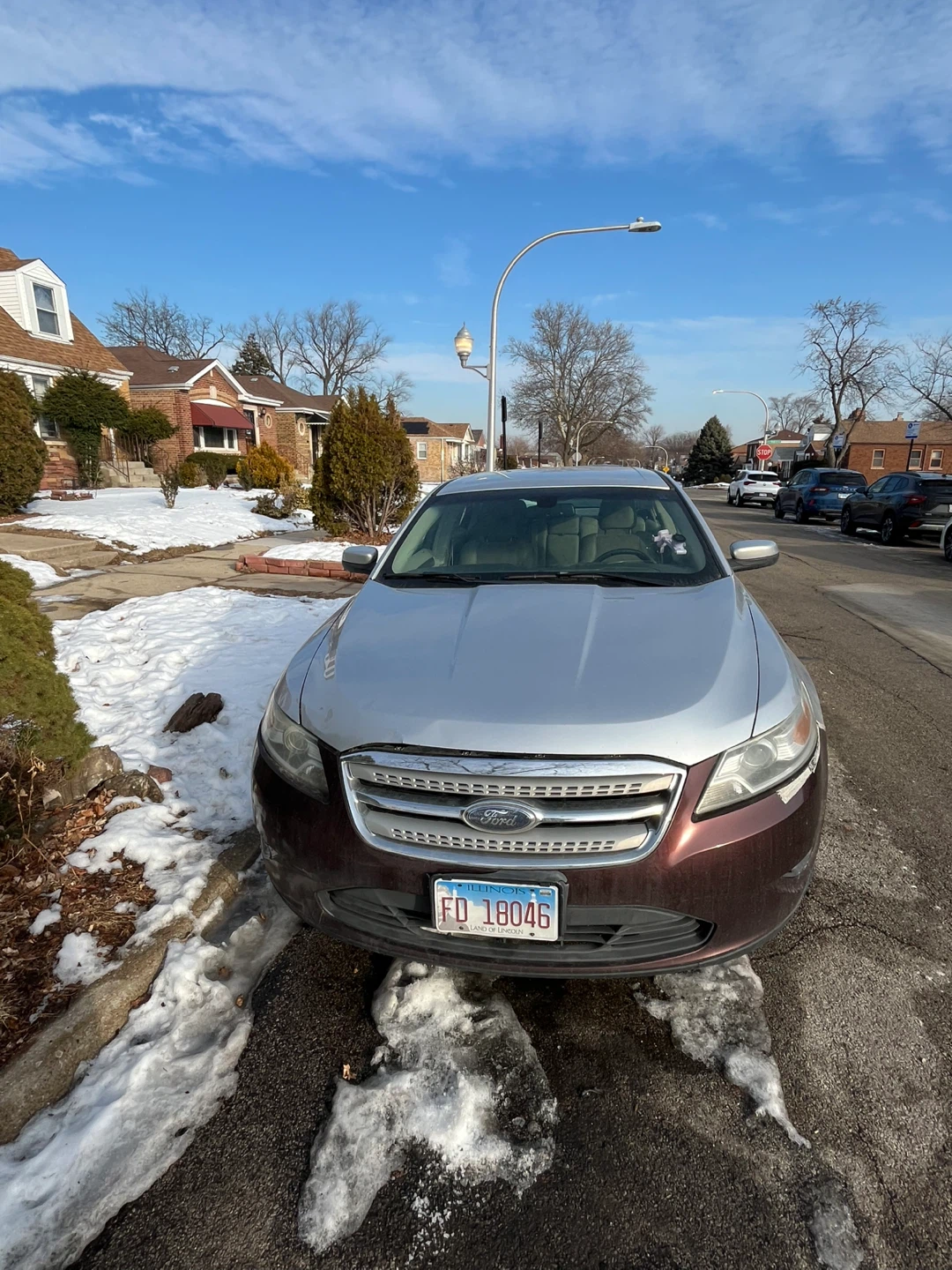 2010 Ford Taurus Sedan - photo 3