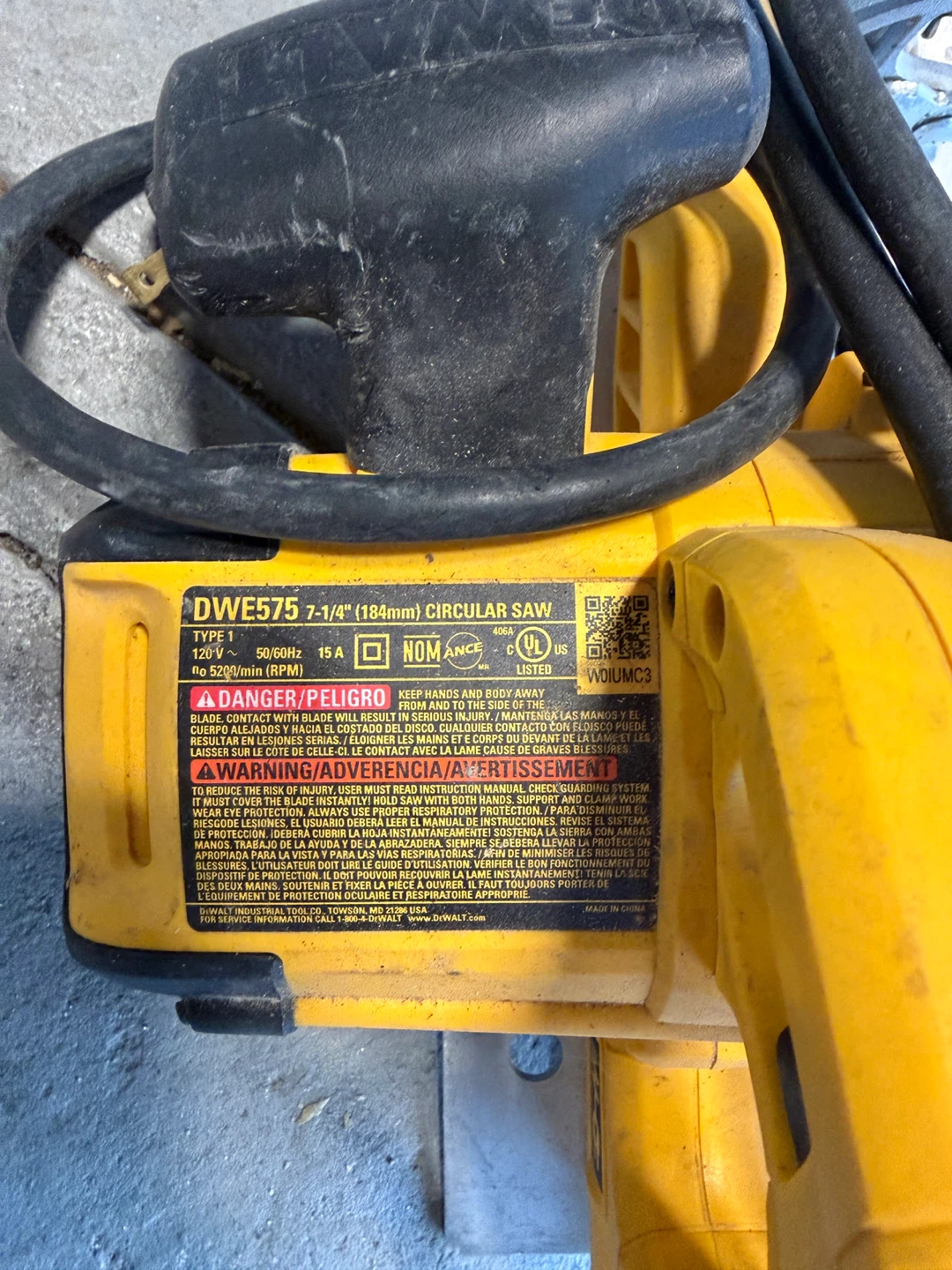 DEWALT DWE575 7-1/4" Circular Saw - photo 2