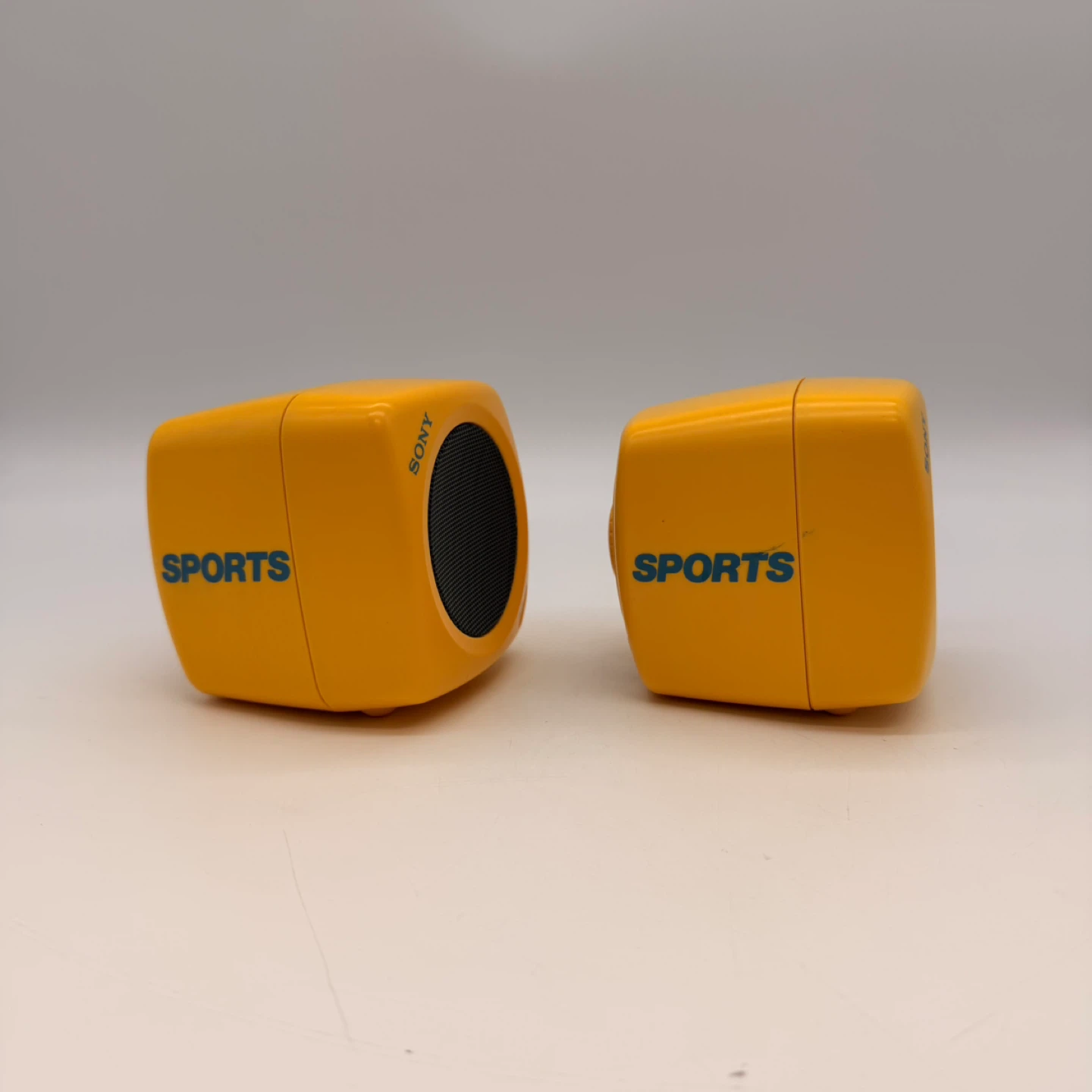 Sony SRS-47G "Sports" Speaker System Pair - photo 2