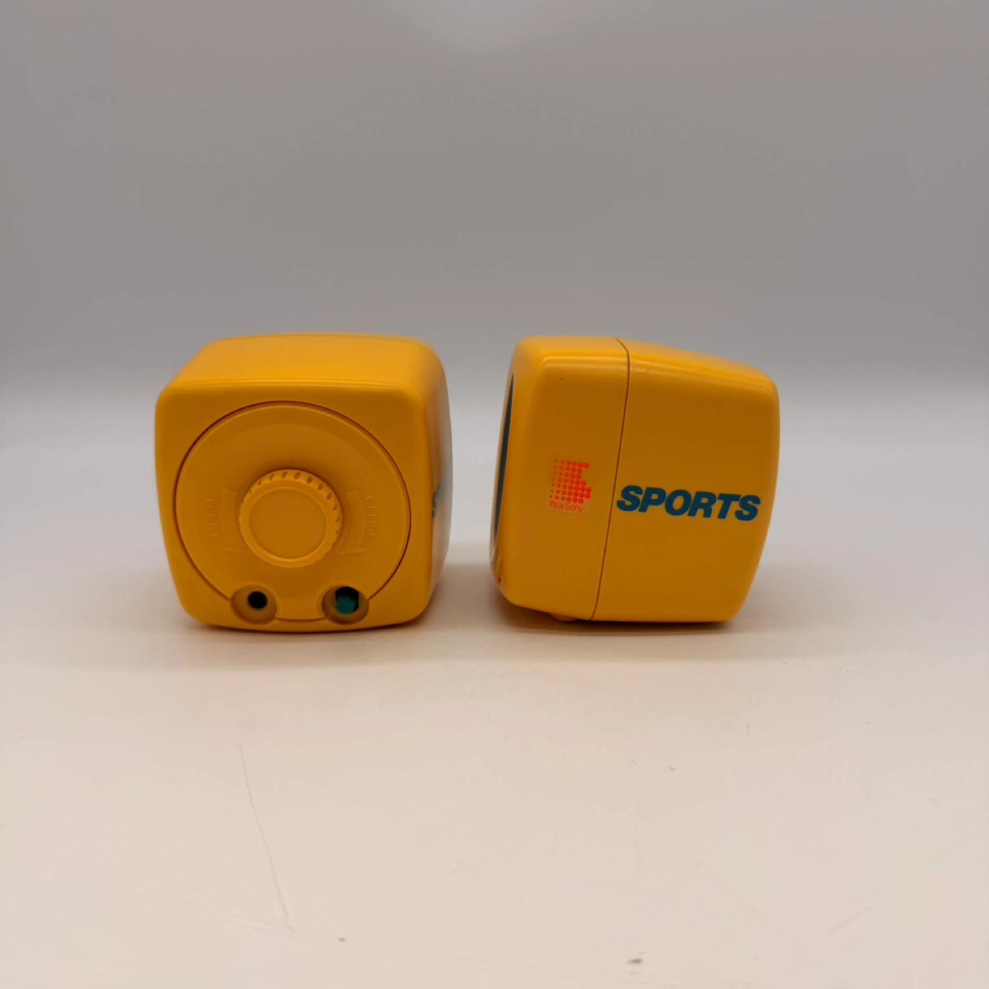 Sony SRS-47G "Sports" Speaker System Pair - photo 4