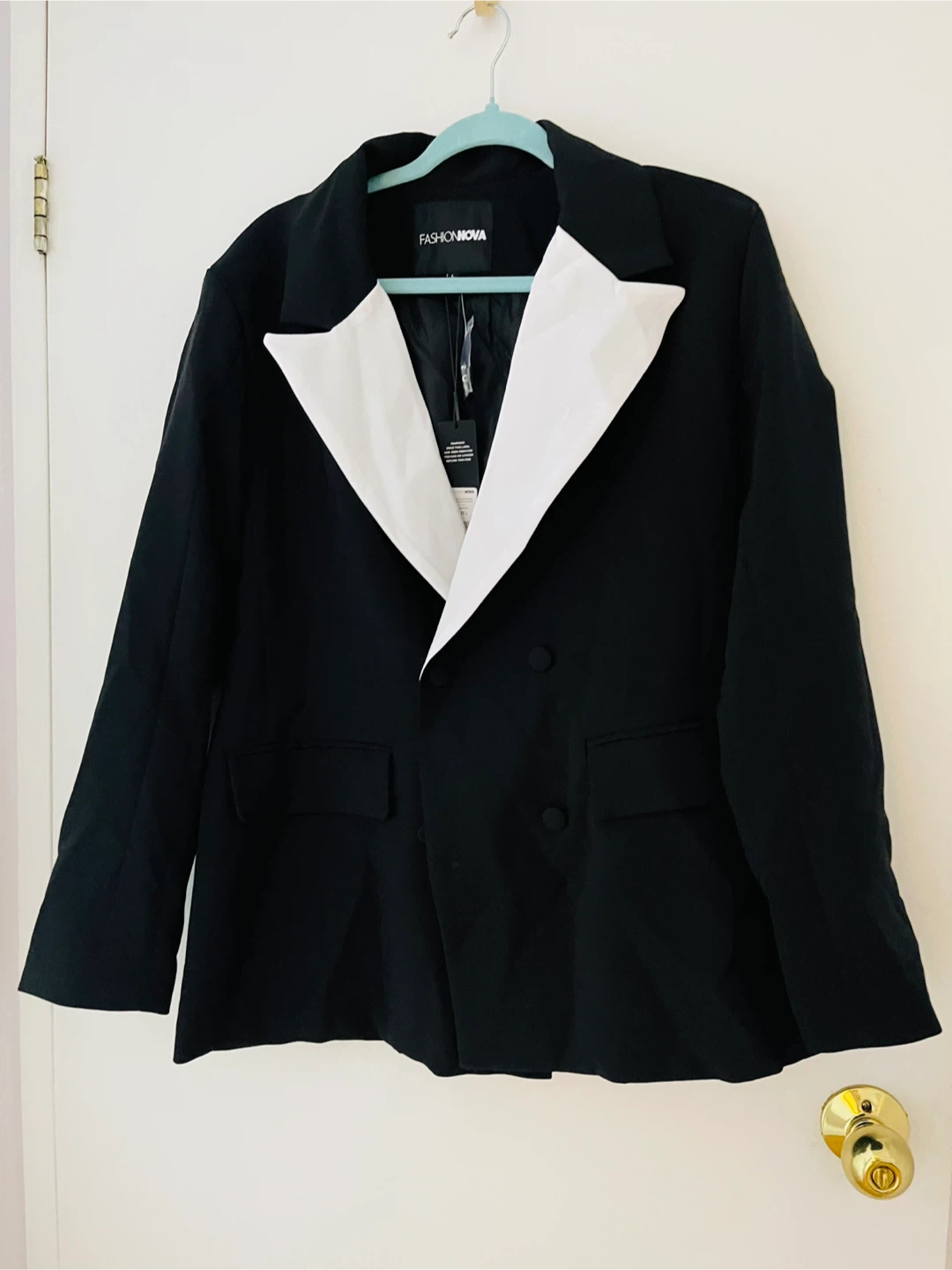 Fashion Nova Black Blazer with White Lapel - photo 2