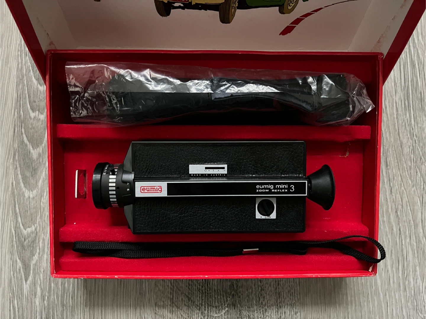 Vintage 1970s Eumig Mini 3 Zoom Reflex Super 8 Camera - photo 5