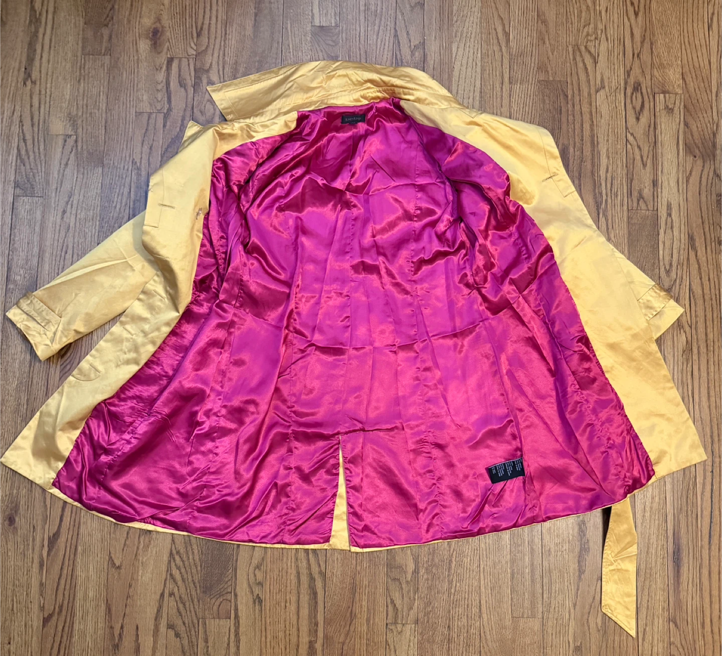 Pre-loved Bebe Gold Satin Double Breasted Trench Coat 🏆 - photo 3