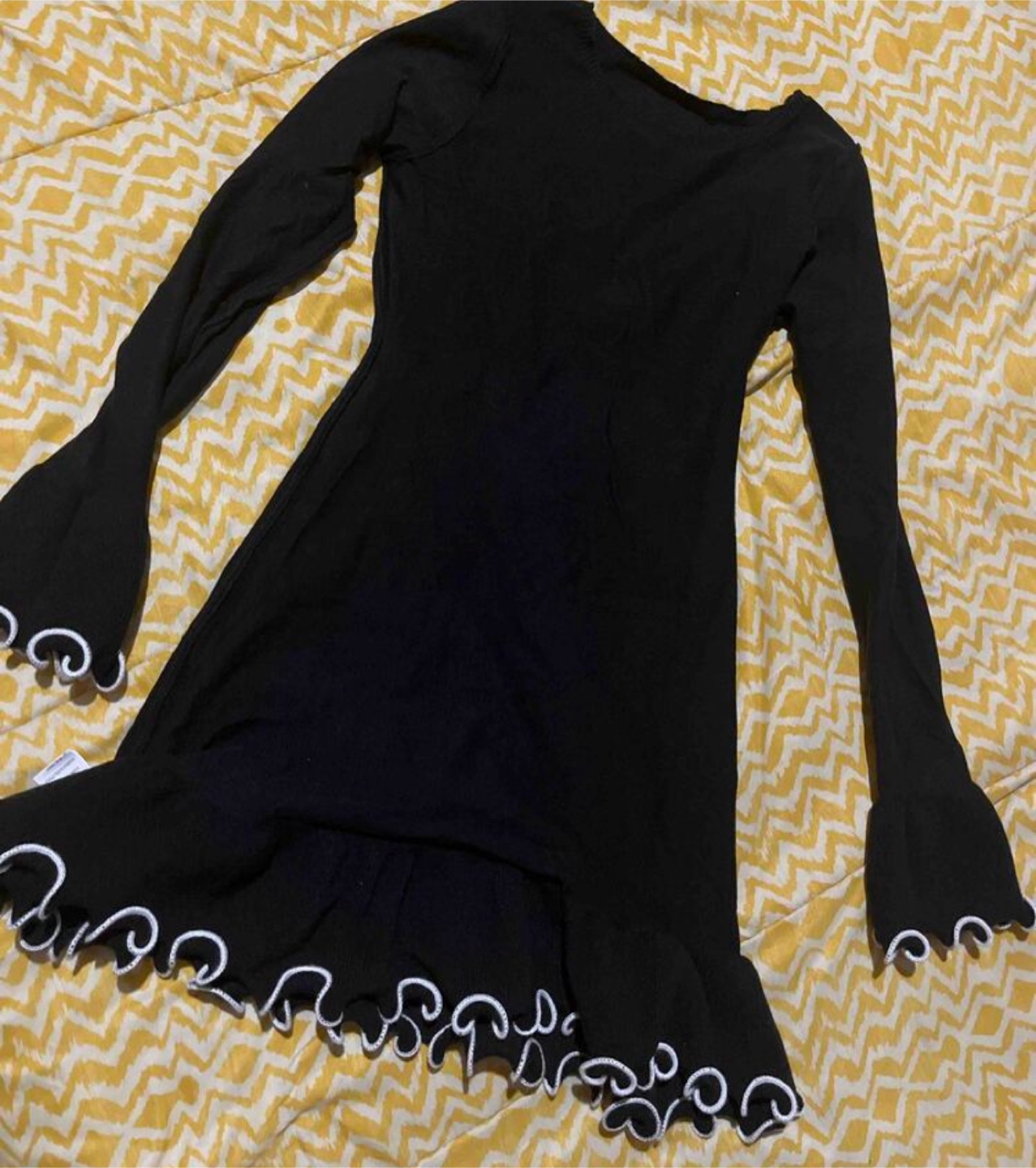 Black mini dress size Small - photo 3