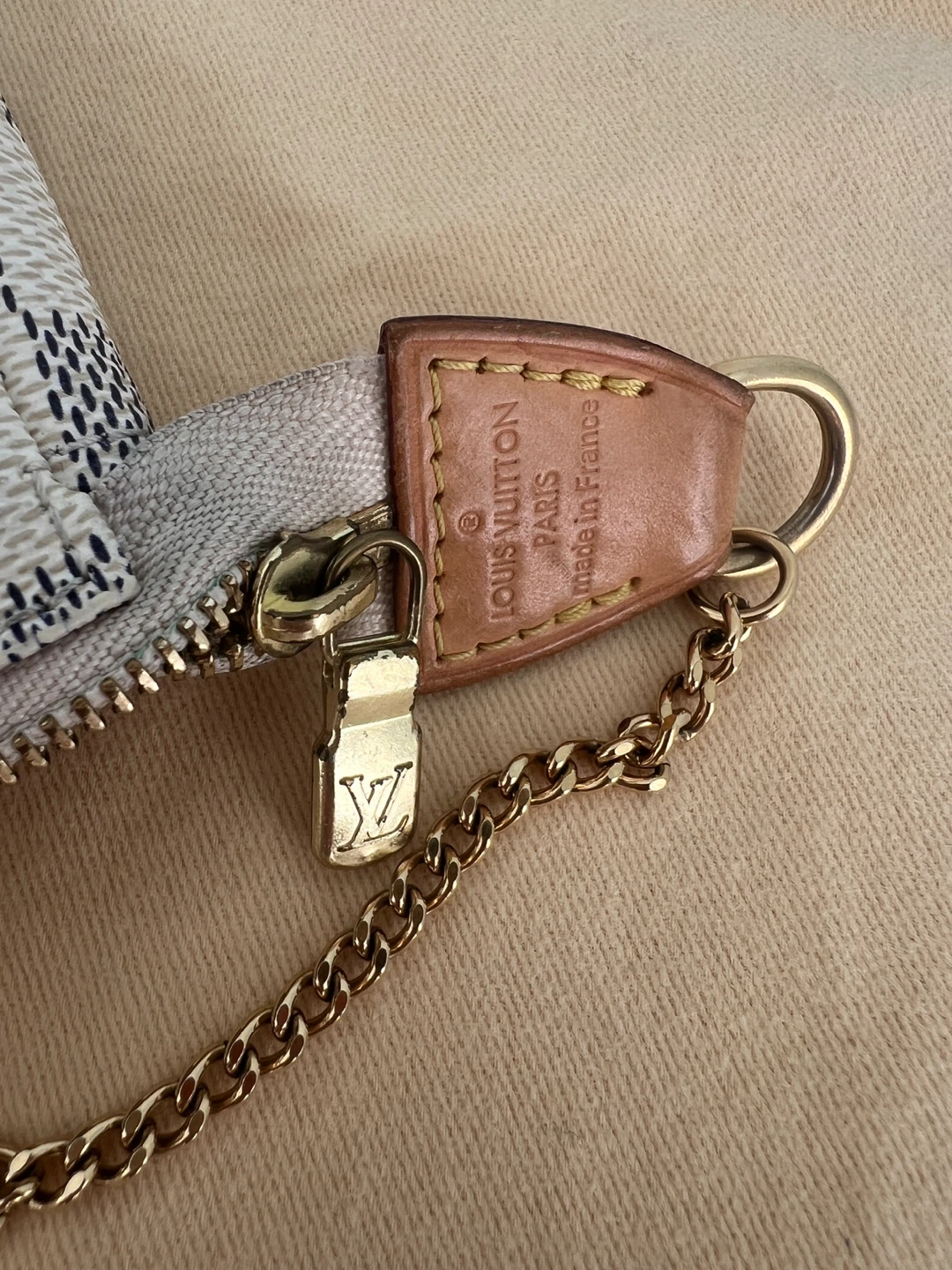 Louis Vuitton Damier Azur Mini Pochette Accessoires - photo 3