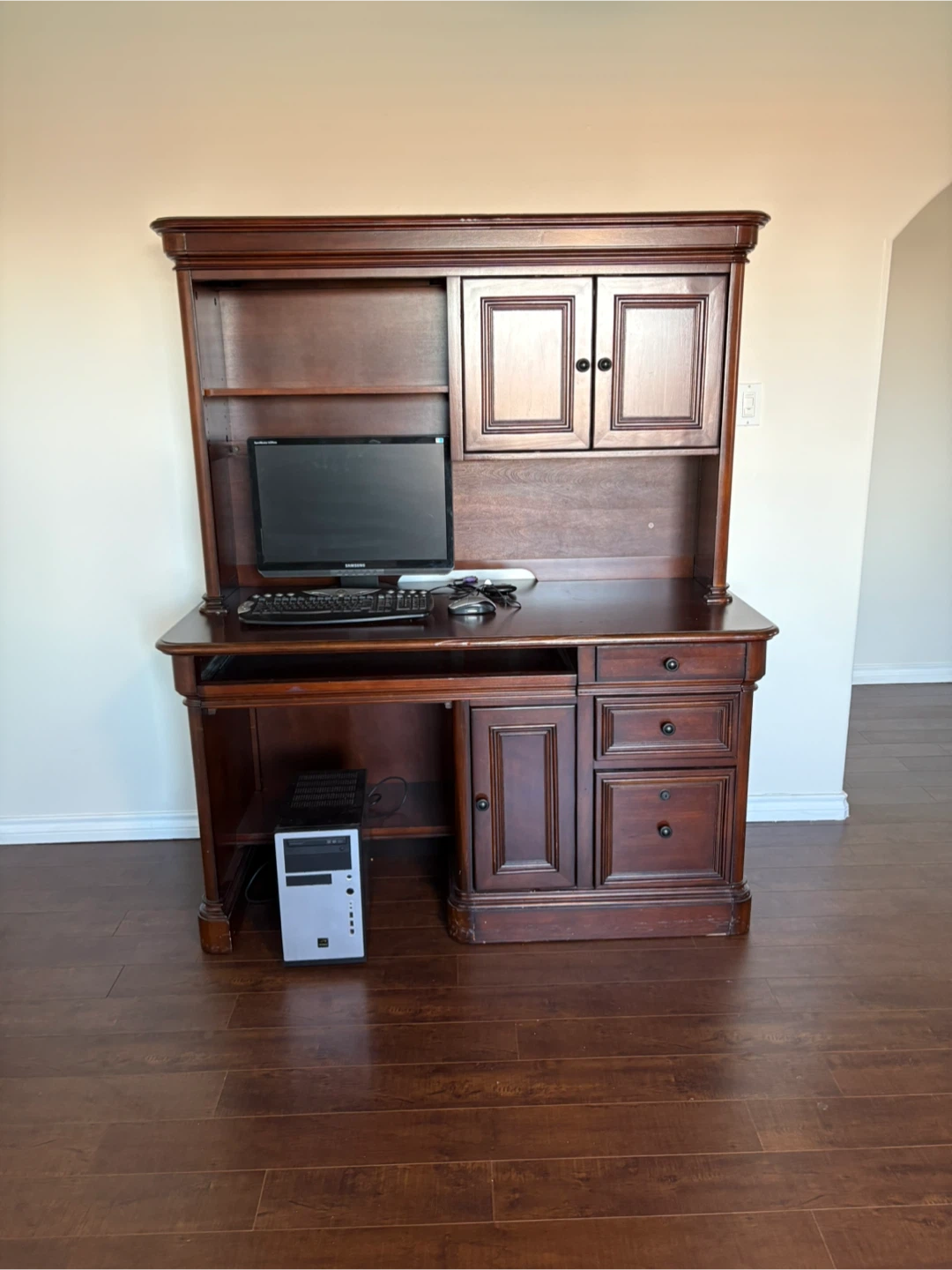 Wooden Computer Desk with Hutch