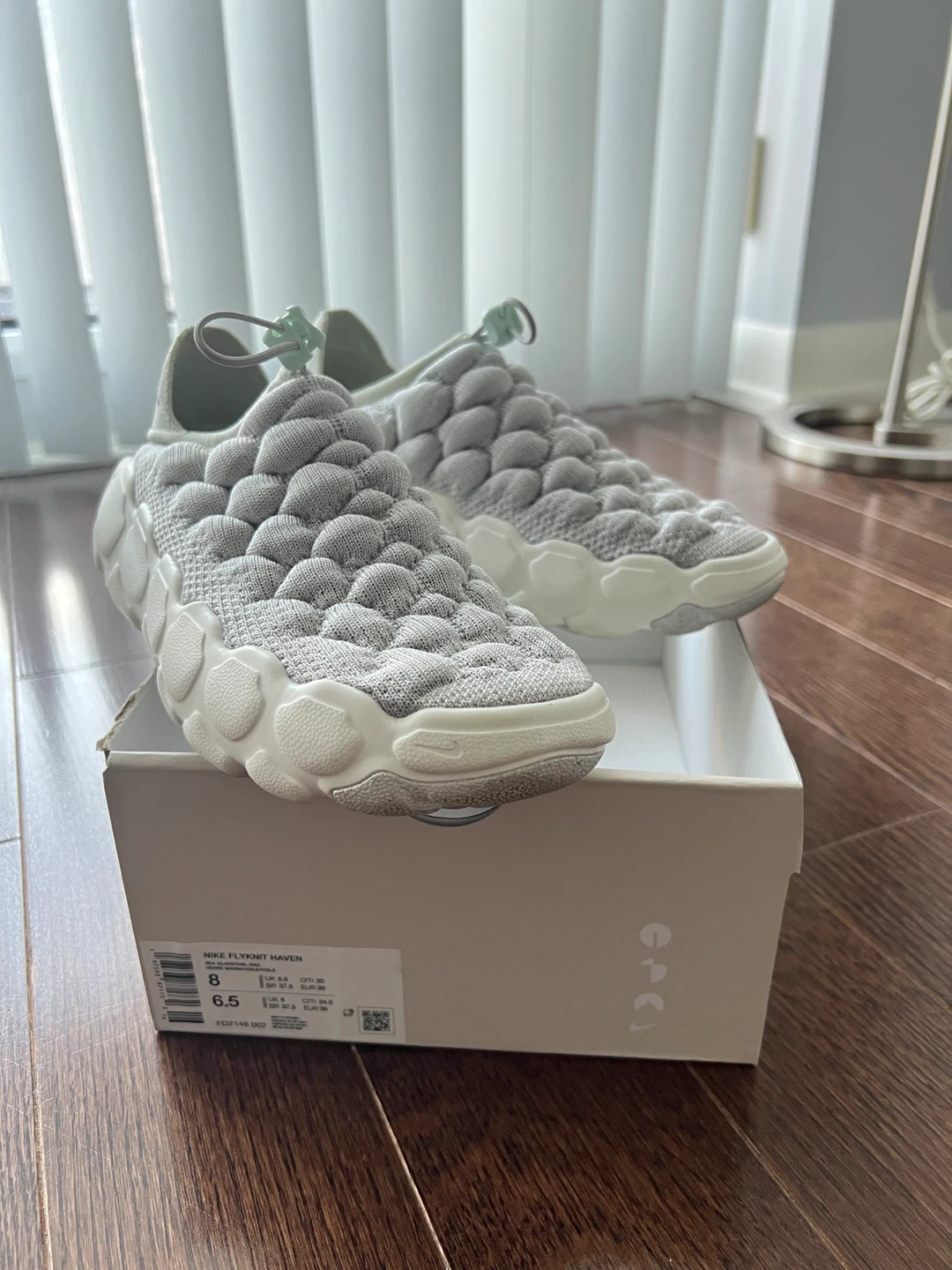 Nike Flyknit Haven -  Size W8/6.5M
