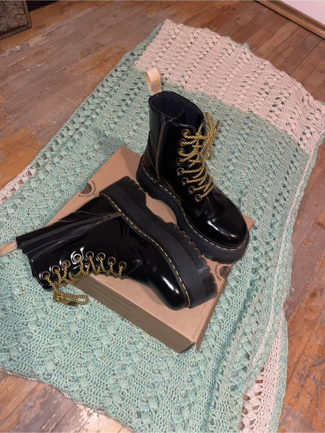 Dr. Martens Vegan Jadon Max noir - photo 3