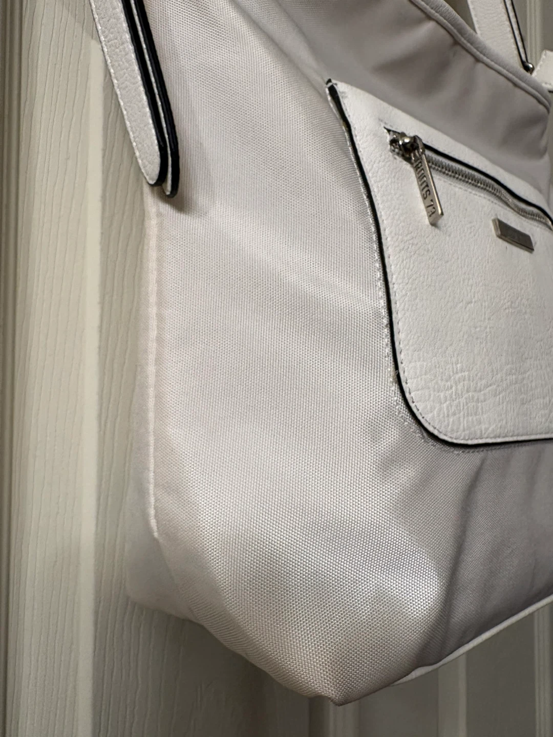 Roots 73 White Shoulder Bag - photo 4