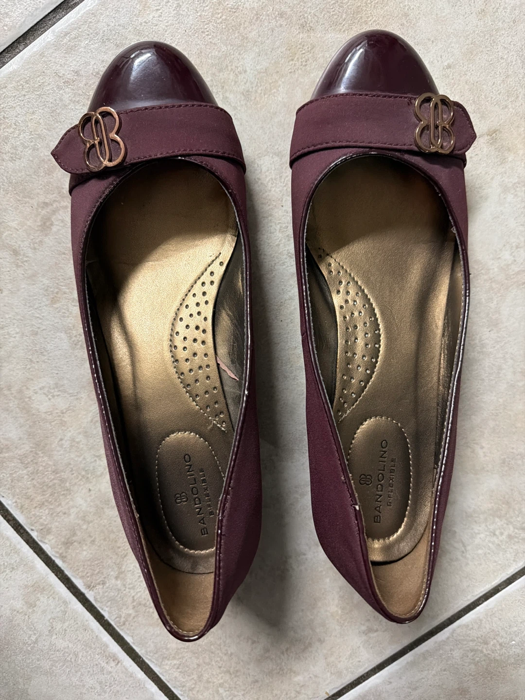 Bandolino Women's Burgundy Wedge Shoes 🏆