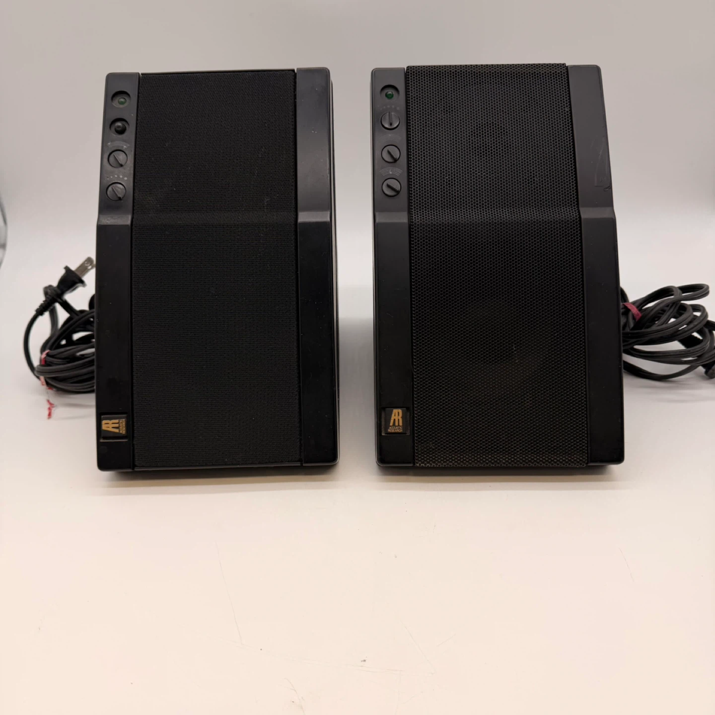 Vintage Acoustic Research Powered Partner 570 Speakers Pair