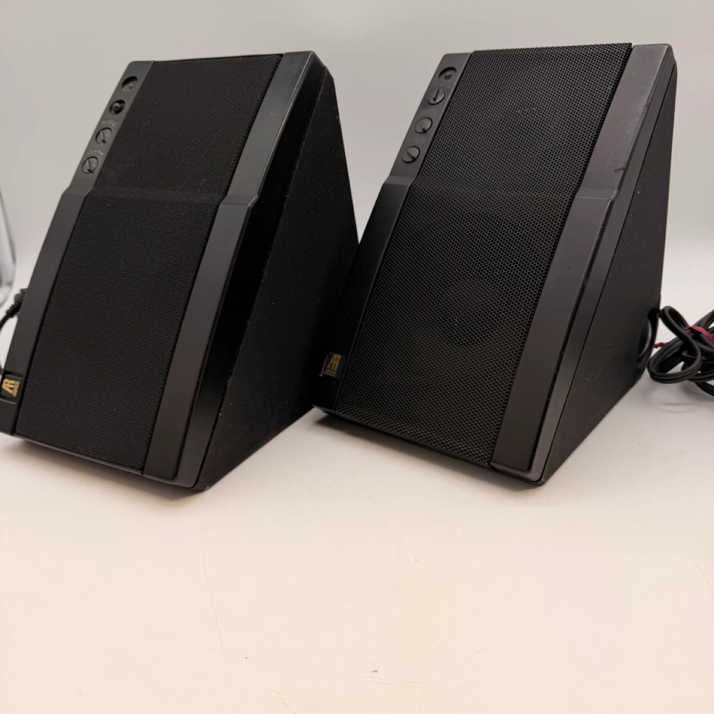 Vintage Acoustic Research Powered Partner 570 Speakers Pair - photo 4